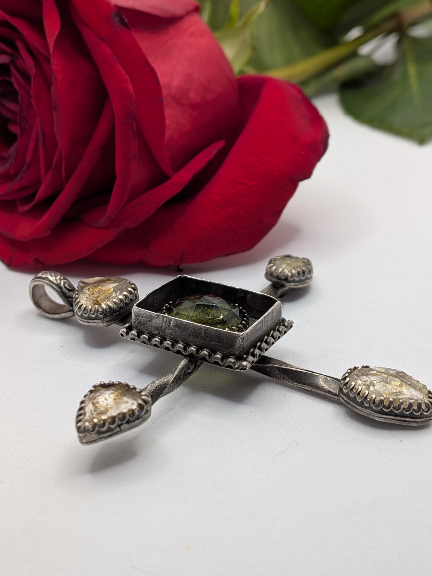 Glowing Petroleum Quartz & Moldavite Pendant 