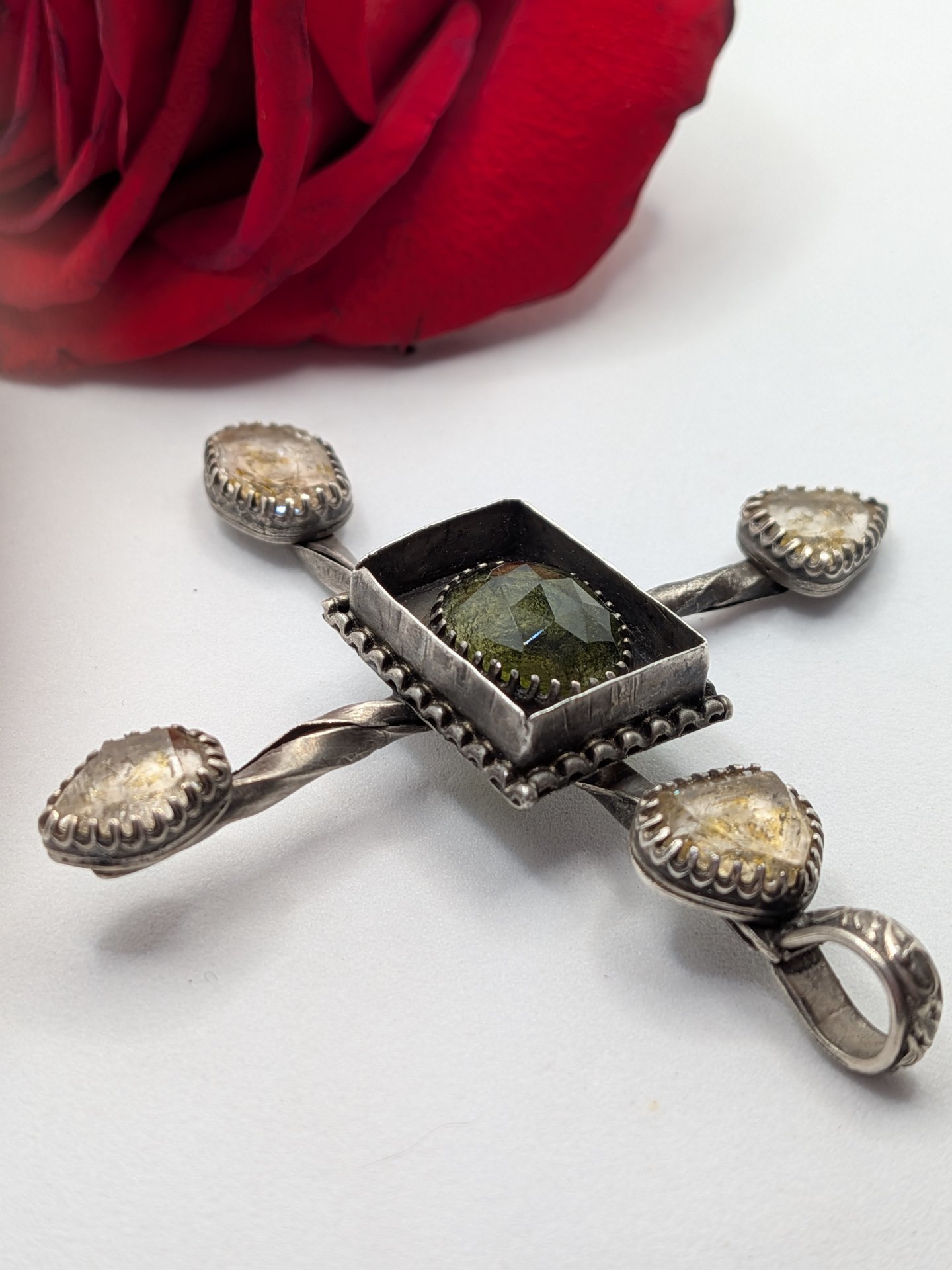 Glowing Petroleum Quartz & Moldavite Pendant 